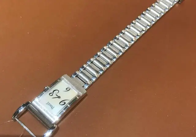 石英表需要调时间和保养吗?